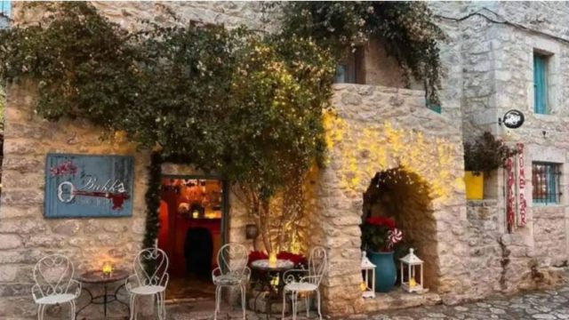 Bukka Home Bar: Το πιο instagramable hot spot στην Αρεόπολη