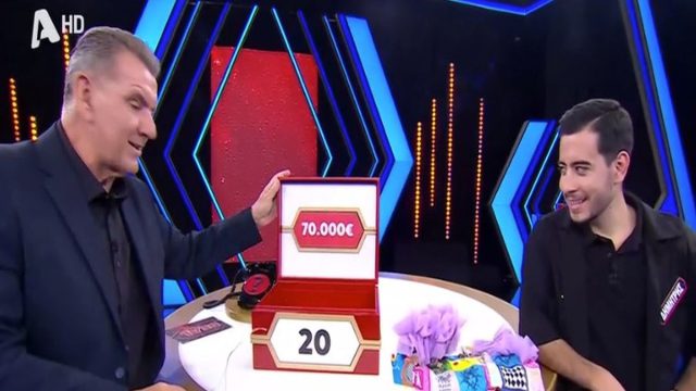 Deal: Ο παίκτης της χρονιάς – Έκανε ανταλλαγή και πήρε τις 70.000 ευρώ! (videos)