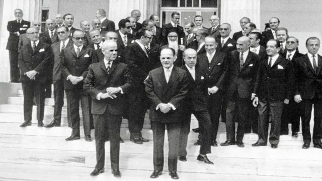 Σαν σήμερα, 25 Νοεμβρίου 1973: Ανατρέπεται η κυβέρνηση Μαρκεζίνη και ο ίδιος ο δικτάτορας Γεώργιος Παπαδόπουλος