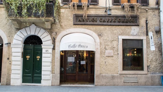 Λουκέτο στην ιστορία: Το Antico Caffè Greco στη Ρώμη κλείνει μετά από 265 χρόνια – Το καφέ με τις ελληνικές ρίζες