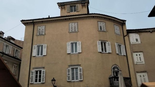 Σοκ στην Ιταλία: Μητέρα δολοφόνησε τον 9χρονο γιο της στην Τεργέστη – Του έκοψε τον λαιμό