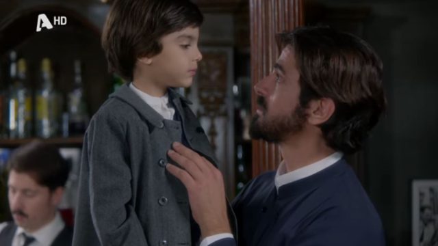 Άγιος Έρωτας (12/11): Ο πατήρ Νικόλαος αποχαιρετά τον μικρό Κυριάκο