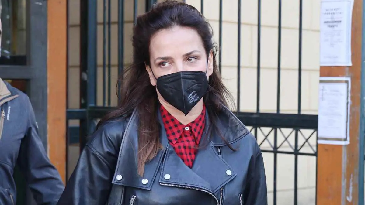 Ράκος η Δήμητρα Ματσούκα αφότου αφέθηκε ελεύθερη – Φωτογραφίες