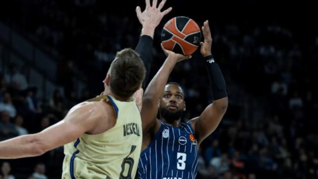 Εφές – Μπαρτσελόνα 74-73: Με βολές σε νεκρό χρόνο πλήγωσαν το ντεμπούτο του Πασκουάλ