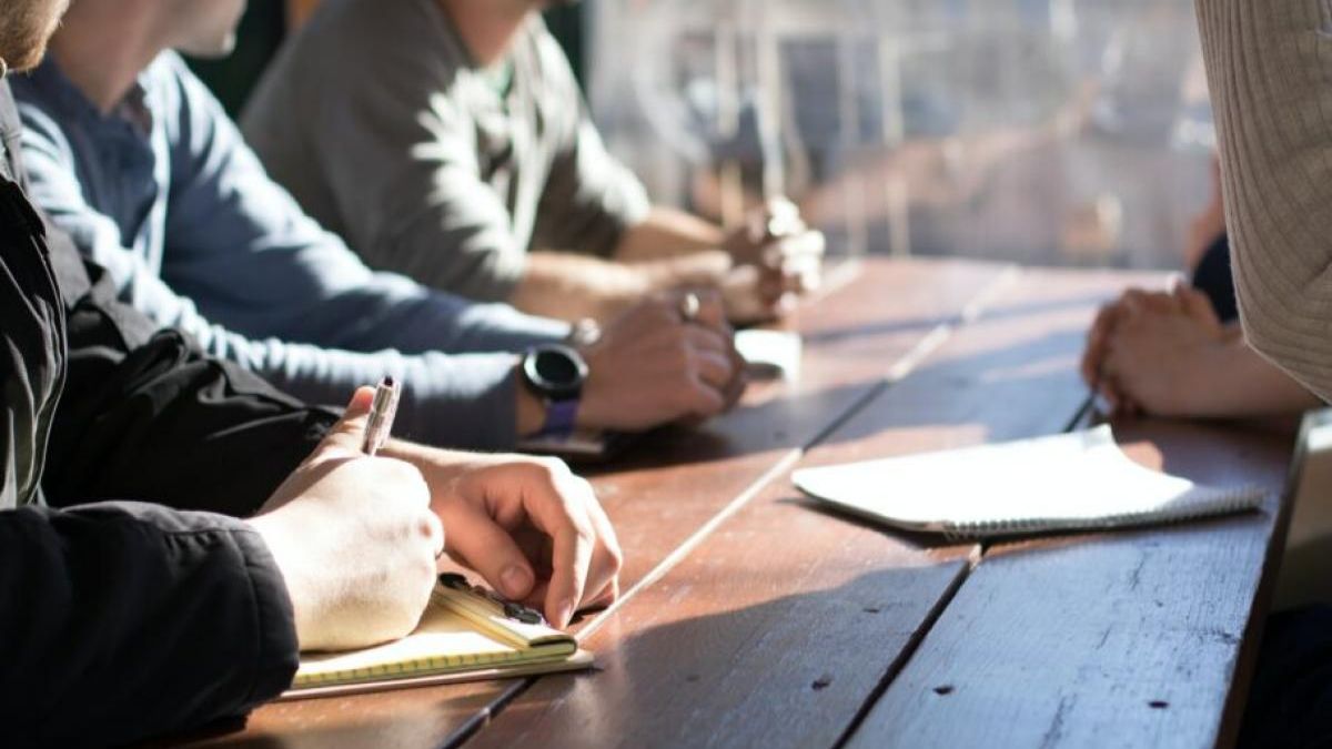 Πολυετές Πρόγραμμα 2026-2029: Έρχονται 148.500 νέες θέσεις στο Δημόσιο – Σημαντικές οι αυξήσεις μισθών και συντάξεων