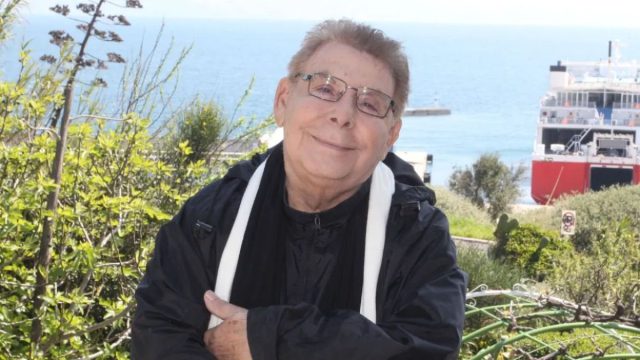 Γιάννης Γαλάτης: «Πουλάω την πολυκατοικία μου στη Ραφήνα για να συντηρήσω 22 οικογένειες»