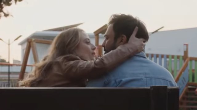 Η Γη της Ελιάς (25/11): Ο Στέφανος φιλιέται με τη Σοφία και η Βασιλική το βλέπει