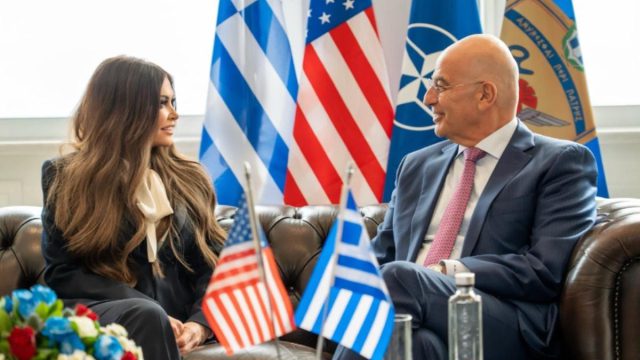 Συνάντηση Δένδια με την Γκίλφοϊλ: «Μείνετε συντονισμένοι για περισσότερα»