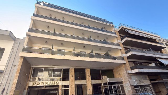 «Δεν έχω ξαναδεί γυναίκα να είναι 40 κιλά» – Η απόλυτη εξαθλίωση στο γηροκομείο που σφραγίστηκε στην Κυψέλη