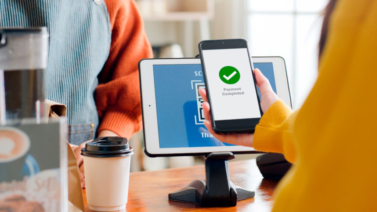 Νέο αυστηρό πλαίσιο για POS και IRIS – Πρόστιμα έως 300.000€ για όσους αγνοούν τις υποχρεώσεις τους