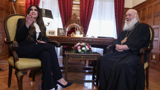 Η Κίμπερλι Γκιλφόιλ συναντήθηκε με τον Αρχιεπίσκοπο Ιερώνυμο – «Είναι θαυμάσιο που σας γνωρίζω»