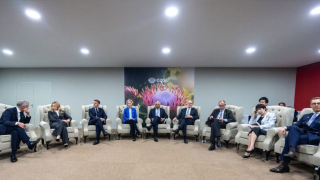 Κοινό ανακοινωθέν ΕΕ: Το αμερικανικό ειρηνευτικό σχέδιο για την Ουκρανία χρειάζεται βελτιώσεις
