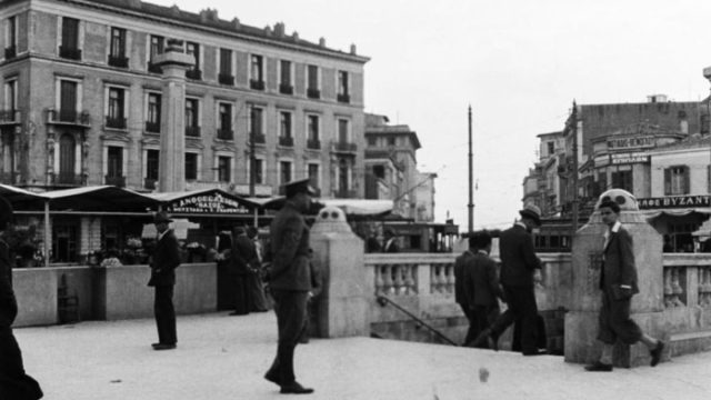 Κουίζ για την παλιά Αθήνα: Πού είναι αυτή η αθηναϊκή πλατεία;