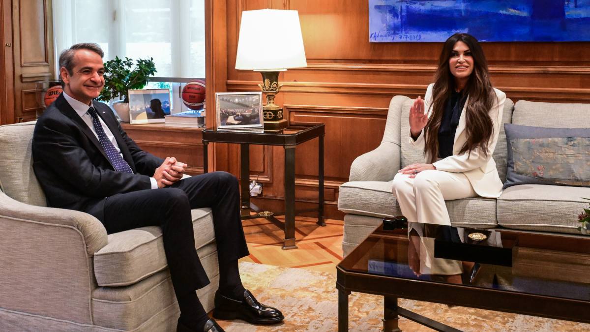 «Είναι τιμή και προνόμιο να βρίσκομαι στην καταπληκτική χώρα σας»: Το μήνυμα της Γκίλφοϊλ μετά τη συνάντηση με τον Μητσοτάκη