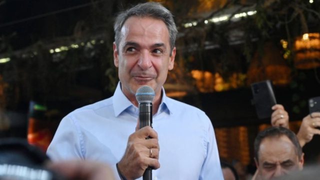 Fake News: Χοντρή γκάφα από πρώην παρουσιάστρια της ΕΡΤ με Μητσοτάκη (ΦΩΤΟ)