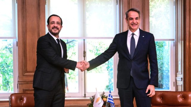 Μητσοτάκης – Χριστοδουλίδης: «Είναι σημαντικό Ελλάδα και Κύπρος να μπορούμε να συντονιζόμαστε – Έχουμε μάθει πολλά από εσάς»