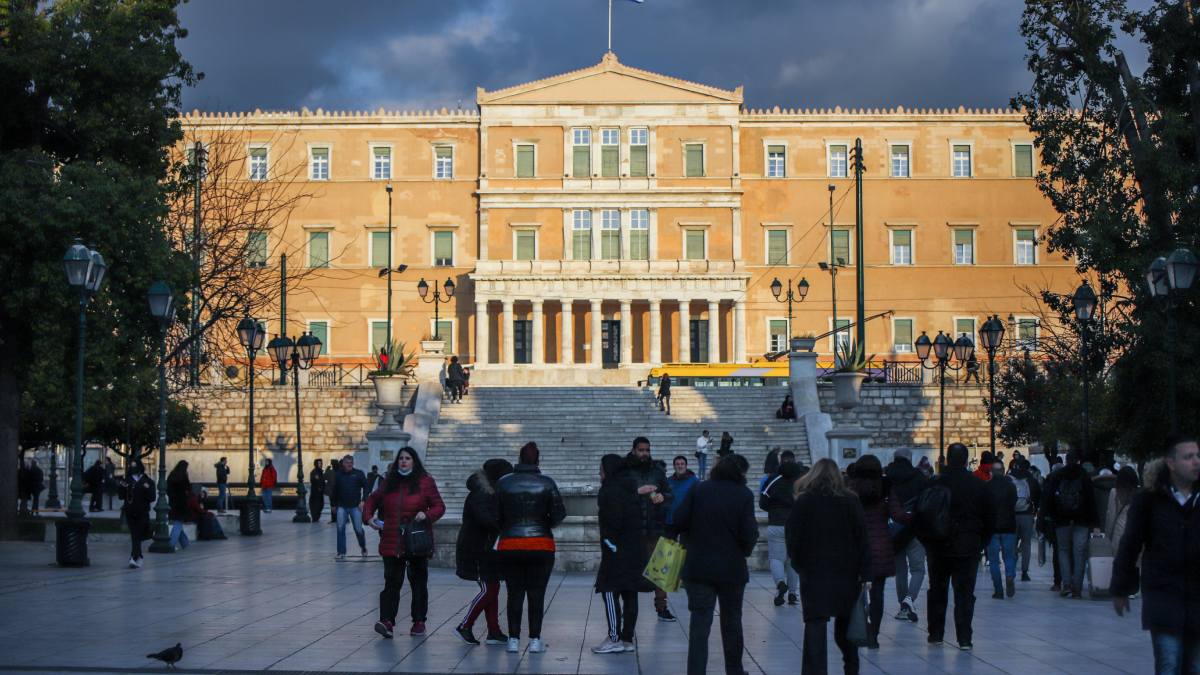 Προϋπολογισμός 2026: 3,2 δισ. ευρώ για την ενίσχυση 5 εκατ. νοικοκυριών – Στήριξη στέγης, νέων και οικογένειας