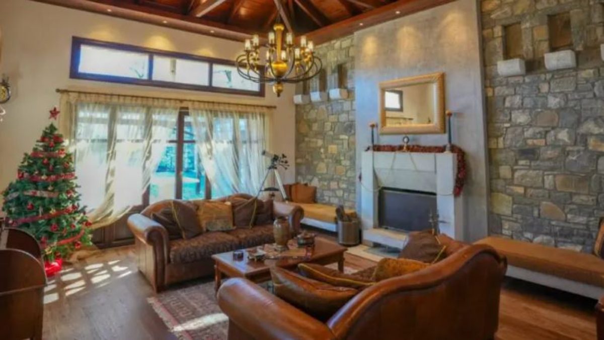 Tihio Pool Villa & Spa: Το «σπίτι σου» στο βουνό με premium υπηρεσίες – Σε ένα μαγευτικό τοπίο κοντά στη Ναύπακτο