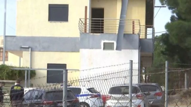 Αδελφοκτονία στη Νέα Πέραμο: Ο μικρότερος σκότωσε τον μεσαίο – «Μας κυνηγούσε να μας σφάξει»