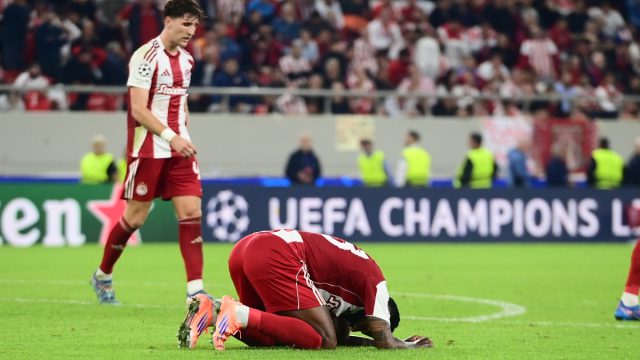Ολυμπιακός – Αϊντχόφεν 1-1: Έχασαν μέσα από τα χέρια τους τη νίκη στις καθυστερήσεις