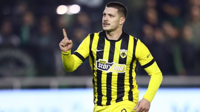 Παναθηναϊκός – ΑΕΚ 2-3: Νίκη για την Ένωση με χατ τρικ Γιόβιτς