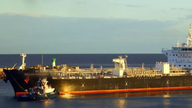 Πειρατεία σε ελληνόκτητο τάνκερ ανοιχτά της Σομαλίας – «Ασφαλές το πλήρωμα»