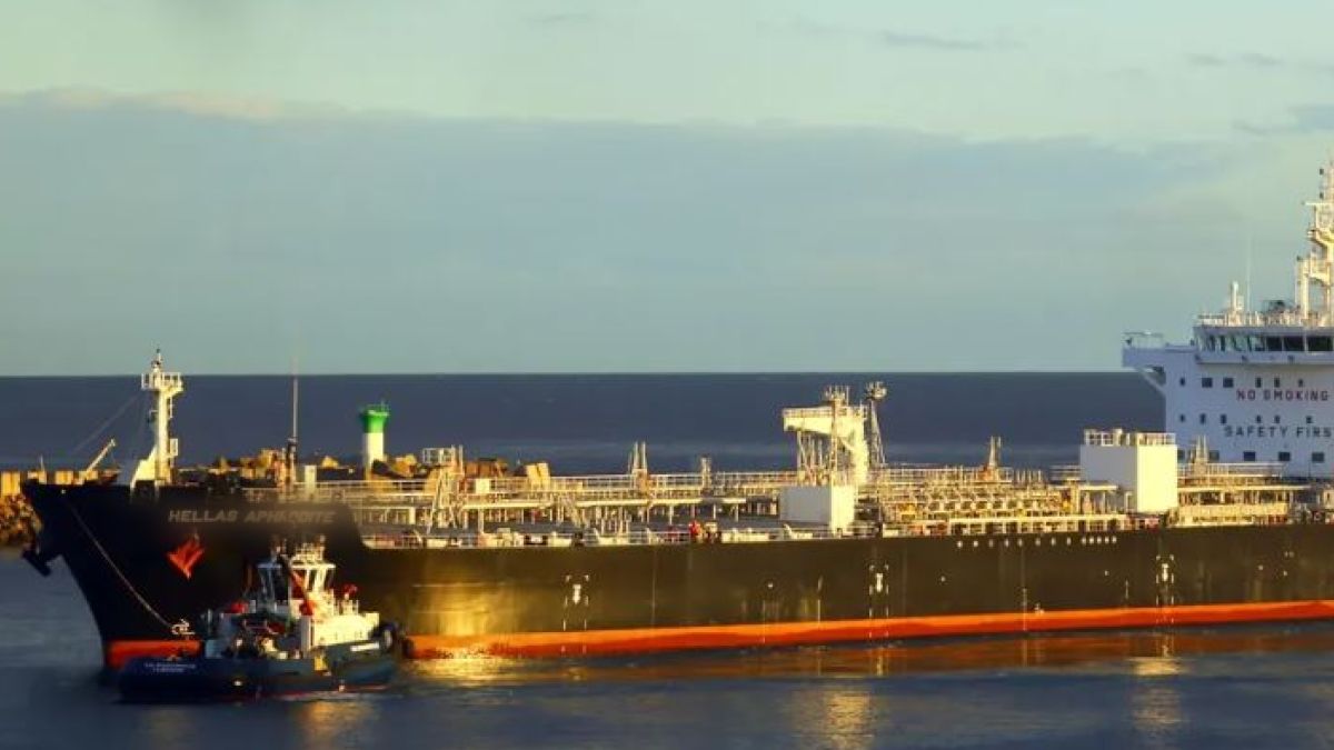 Πειρατεία σε ελληνόκτητο τάνκερ ανοιχτά της Σομαλίας – «Ασφαλές το πλήρωμα»