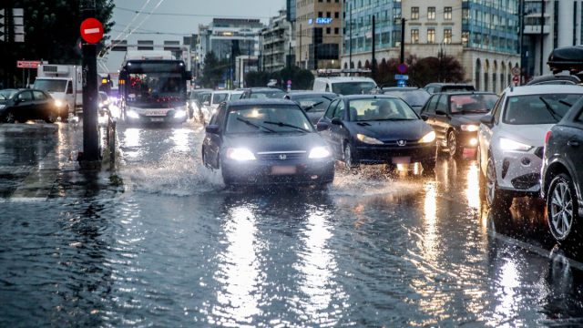 Πώς η Αθήνα πλημμύρισε με 40 χιλιοστά βροχής – Η εξήγηση του Θοδωρή Κολυδά