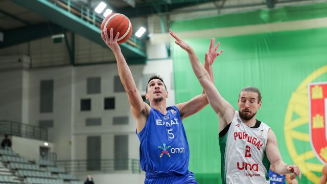 Πορτογαλία – Ελλάδα 68-76: Θρίαμβος με την υπογραφή Λαρεντζάκη – Σαμοντούροφ