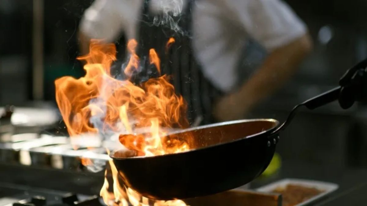 Κινδυνεύει με φυλάκιση για φοροδιαφυγή ο τηλεοπτικός σεφ – Είχε κρύψει εισοδήματα ύψους 1.341.000 ευρώ