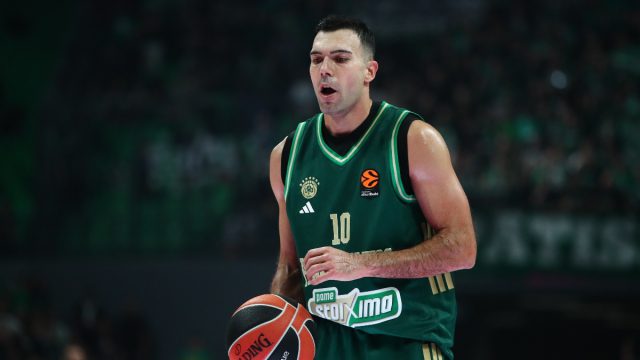 Κώστας Σλούκας: Μέχρι τέλους στον Παναθηναϊκό – Ανανέωσε ως το 2027