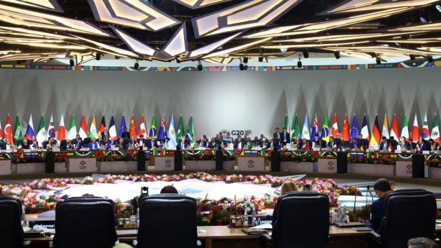 Στη Γενεύη το τραπέζι των συνομιλιών για την Ουκρανία – Η ΕΕ καταθέτει δικό της σχέδιο
