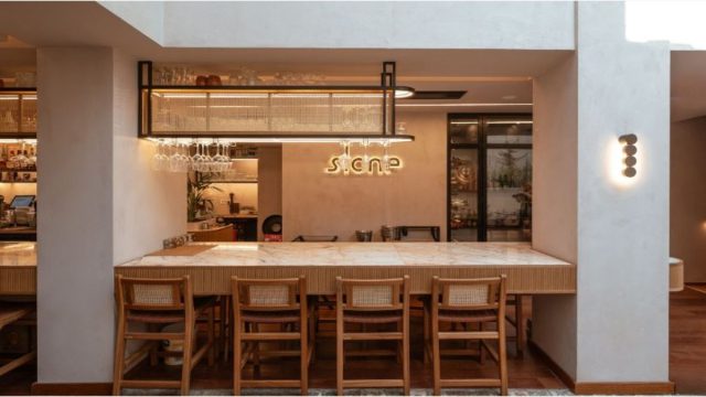 Stone Athens: Το all-day στέκι με την πιο μαγική θέα στην Ακρόπολη