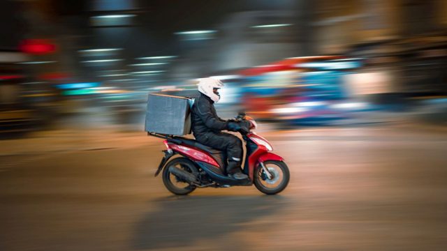 Θεσσαλονίκη: Τελεσίδικη καταδίκη του διανομέα που σκότωσε 50χρονο πεζό – Τον χτύπησε θανάσιμα για μία παρατήρηση