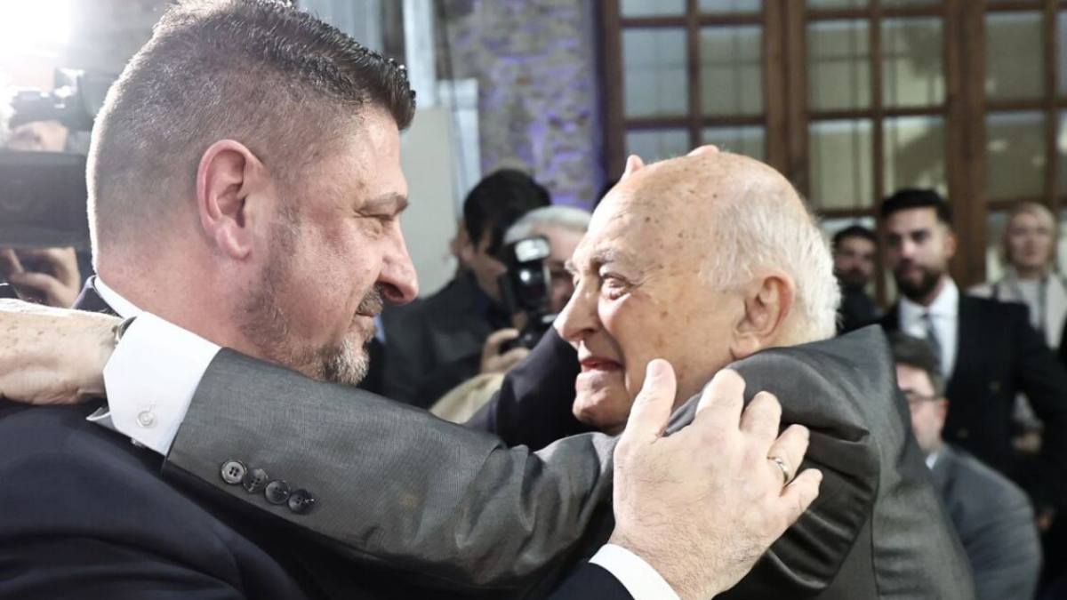 Θρήνος για τον Νίκο Χαρδαλιά: Πέθανε ο πατέρας του – «Να ταξιδέψεις ήρεμα εκεί όπου δεν υπάρχει πόνος»