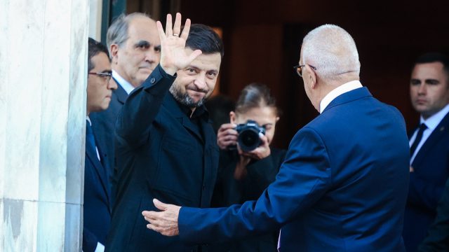 Οι 6 ώρες του Ζελένσκι στην Αθήνα και τα 7 σημεία της ενεργειακής συμφωνίας