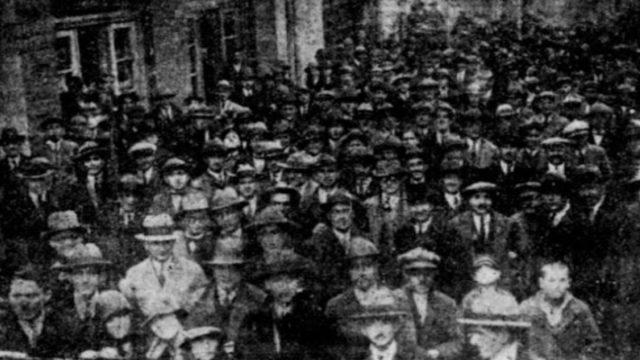 Σαν σήμερα, 6 Δεκεμβρίου 1925: «Γεννιέται» ο 13ος μισθός, το Δώρο των Χριστουγέννων