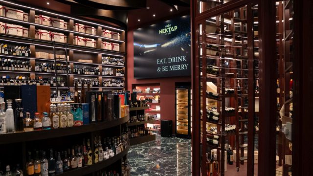 CAVA NEKTAR: Ο νέος οινικός προορισμός της Κηφισιάς που επαναπροσδιορίζει την πολυτέλεια