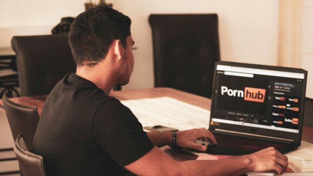 Pornhub: Κλοπή δεδομένων και ιστορικού αναζητήσεων για 200 εκατ. χρήστες της ιστοσελίδας