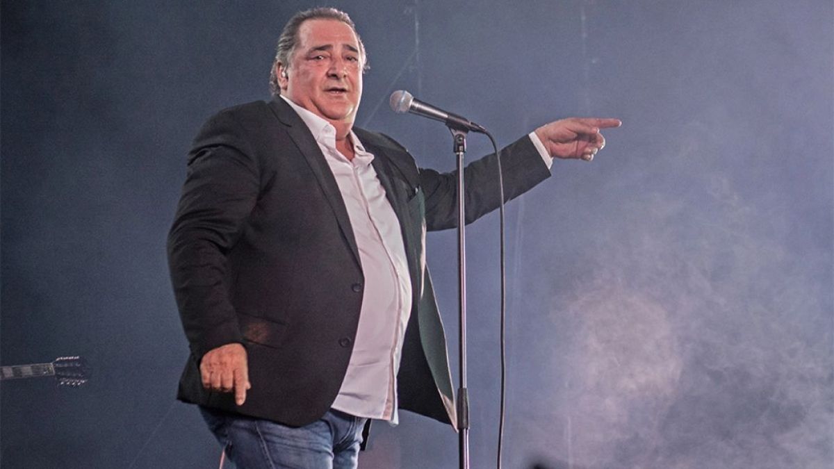 Δύο χρόνια από τον θάνατο του Βασίλη Καρρά: Η μνήμη ενός θρύλου της λαϊκής μουσικής
