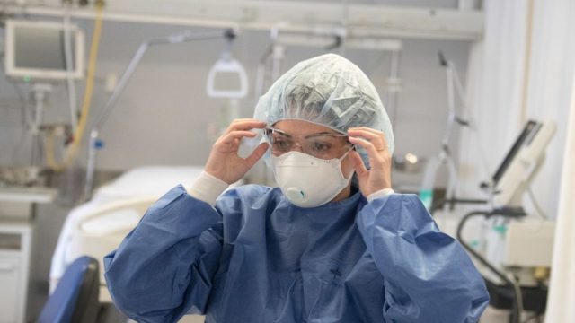 Ισπανία: Επιστρέφει σε μέτρα κορωνοϊού – Μάσκες παντού