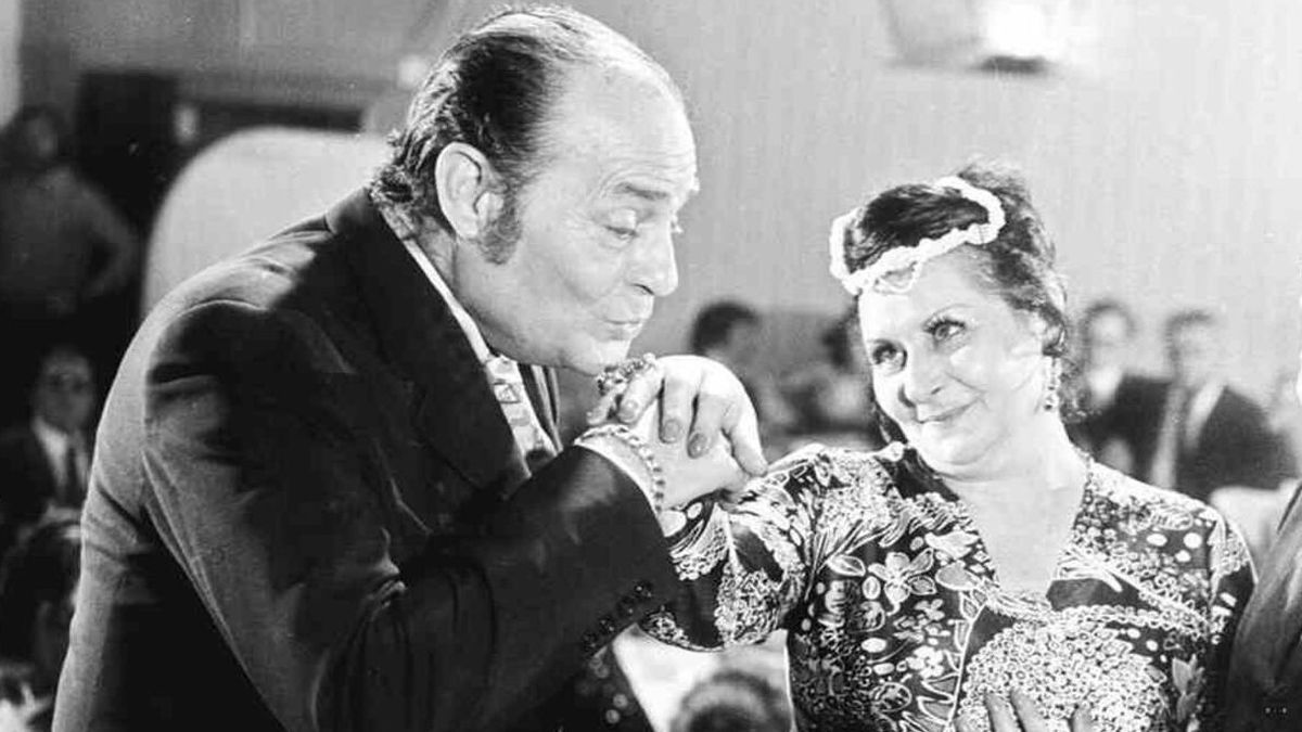 Σαν σήμερα, 22 Δεκεμβρίου 1985: Πεθαίνει στον ύπνο της από «μαράζι» η ηθοποιός Μήτση Κωνσταντάρα – Λίγους μήνες μετά τον θάνατο του αδελφού της, Λάμπρου