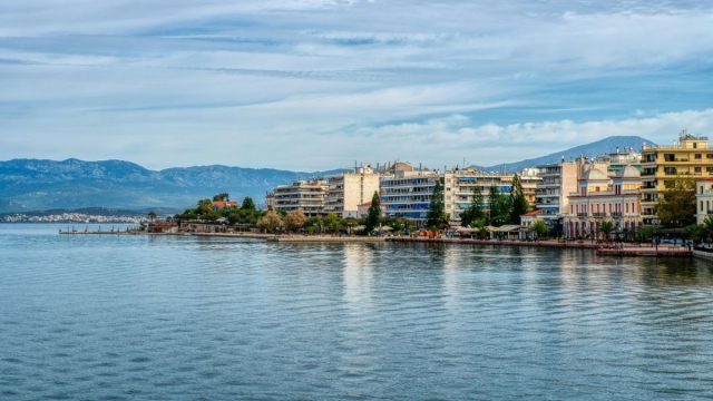 Στεγαστική κρίση: Οι 6 παρεμβάσεις για φθηνότερα ενοίκια και «ξεκλείδωμα» ακινήτων – Πώς μεταφράζονται τα νέα μέτρα στις τσέπες των πολιτών