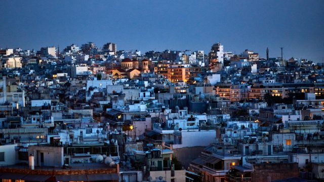 Στεγαστικό 2026: Το μεγάλο στοίχημα των κινήτρων – Επιδότηση έως 36.000 ευρώ για ανακαίνιση των σπιτιών – Θα «ανοίξουν» τα κλειστά ακίνητα;