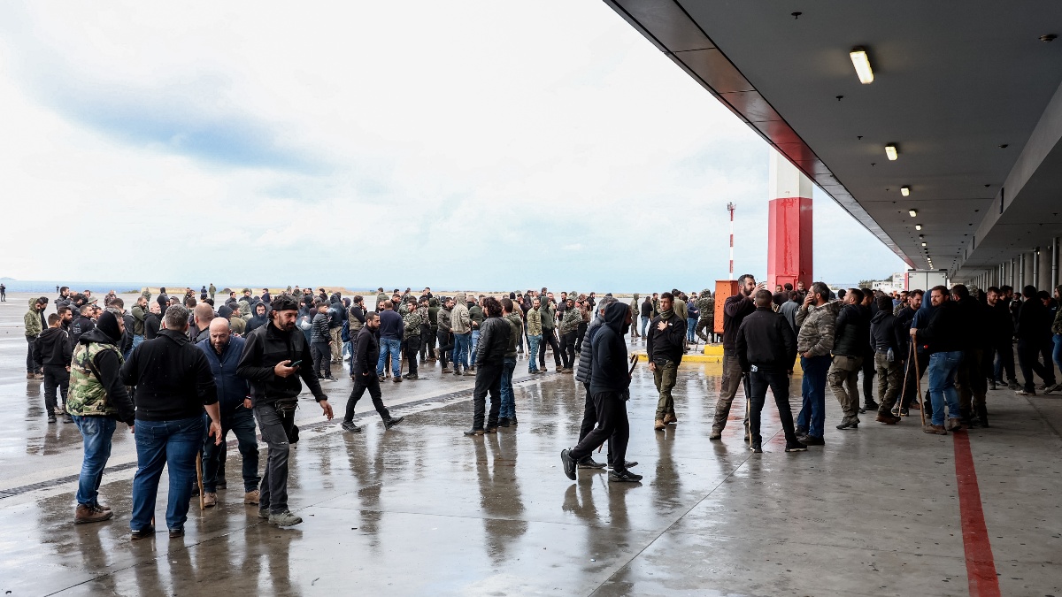 Ακυρώθηκαν ραντεβού ογκολογικών ασθενών στο ΠΑΓΝΗ λόγω του αγροτικού αποκλεισμού στο αεροδρόμιο Ηρακλείου