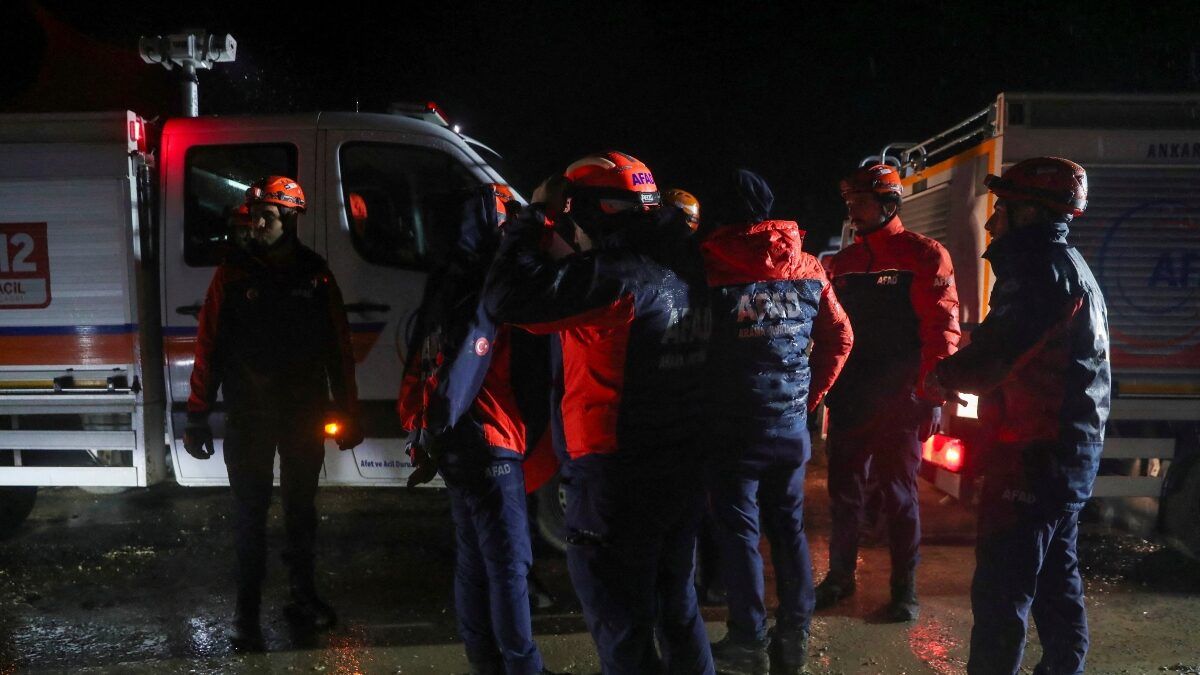 Αεροπορική τραγωδία με το αεροσκάφος που συνετρίβη στην Τουρκία: Πληροφορίες για Ελληνίδα αεροσυνοδό ανάμεσα στα θύματα