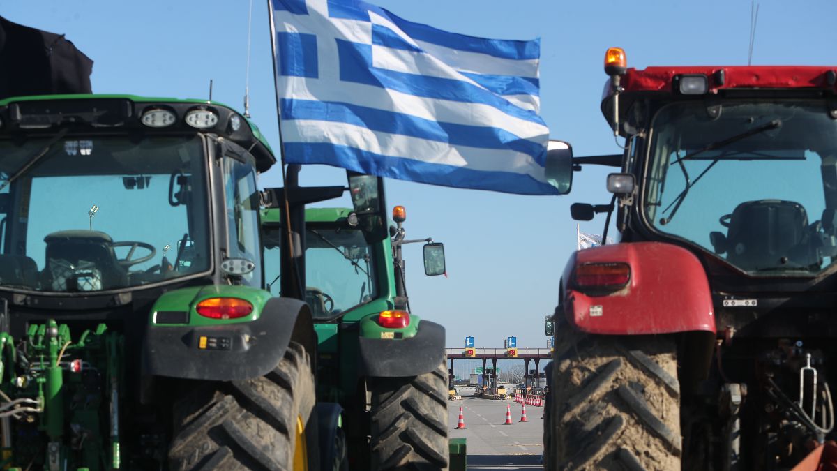 Οι αγρότες ξανά στα μπλόκα: Κλείνει η αερογέφυρα Νίκαιας – Το νέο σχέδιο κινητοποιήσεων μετά τις γιορτές