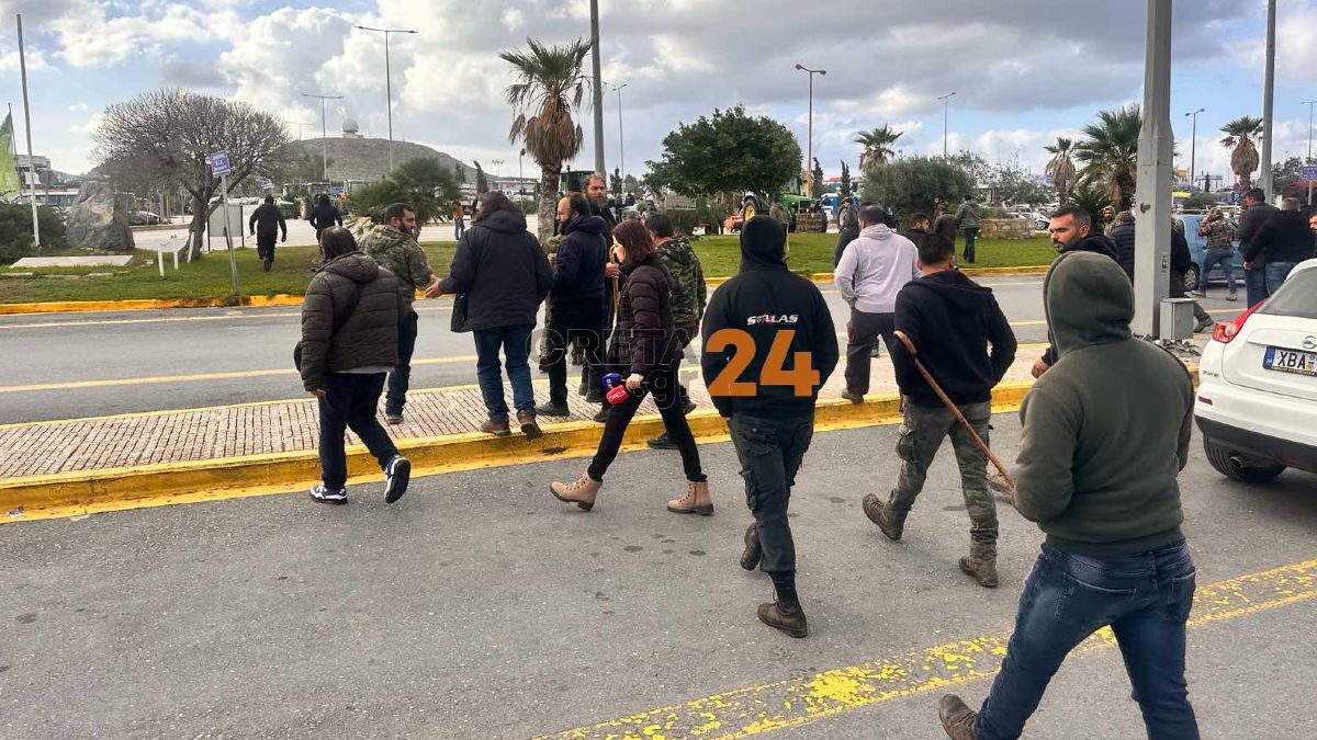 Λήξη της κινητοποίησης στο αεροδρόμιο Ηρακλείου – Αποχωρούν ειρηνικά οι αγρότες