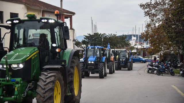 «Δεν συντρέχει λόγος συνάντησης με Μητσοτάκη»: Να συνεχιστούν οι κινητοποιήσεις λένε οι αγρότες