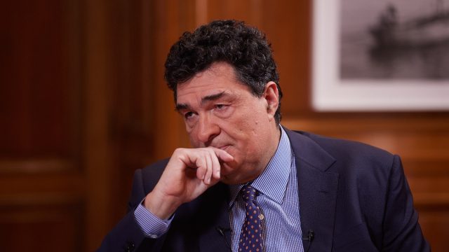 Αλέξης Παπαχελάς: Αποκάλυψε ότι έχει καρκίνο του προστάτη – «Ο ανδρικός εγωισμός σπανίως μας επιτρέπει να μιλάμε ανοιχτά για αυτά»